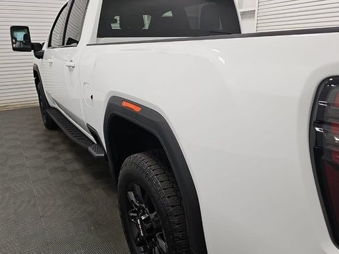 Used 2025 GMC Sierra 2500 AT4 AWD/4WD image 7