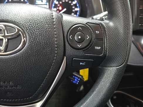 Used 2017 Toyota RAV4 LE w/ All Weather Liner Package AWD/4WD image 20