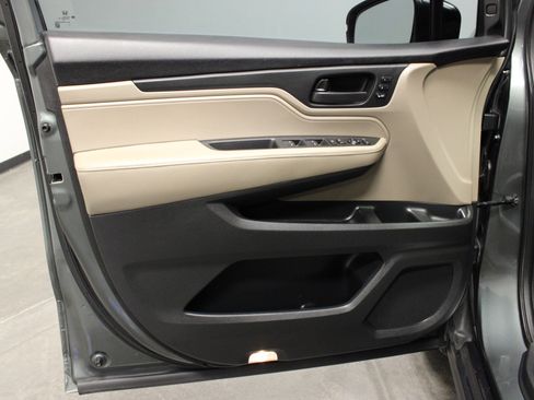 Used 2018 Honda Odyssey EX-L image 15