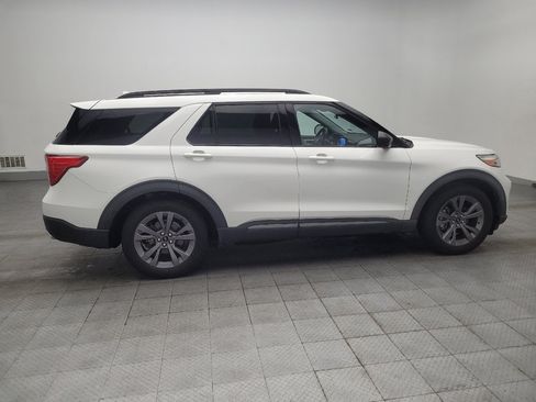 Used 2021 Ford Explorer XLT w/ Equipment Group 202A RWD image 10
