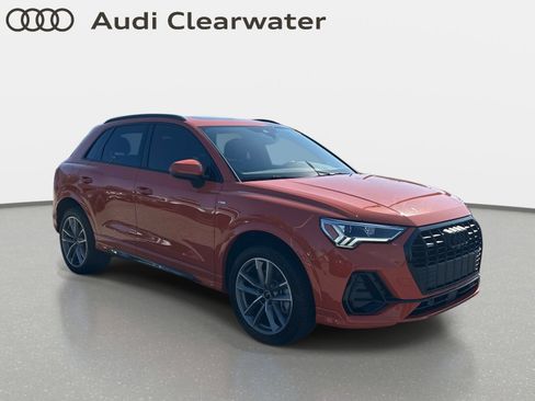 Used 2024 Audi Q3 2.0T Premium Plus w/ Premium Plus Package AWD/4WD image 4