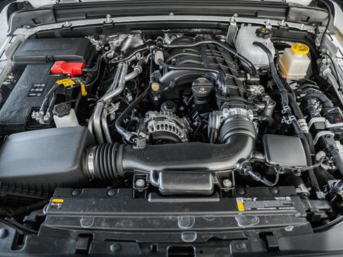 New 2025 Jeep Gladiator Sport image 18