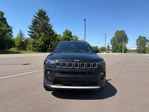 Used 2024 Jeep Compass Limited AWD/4WD image 8