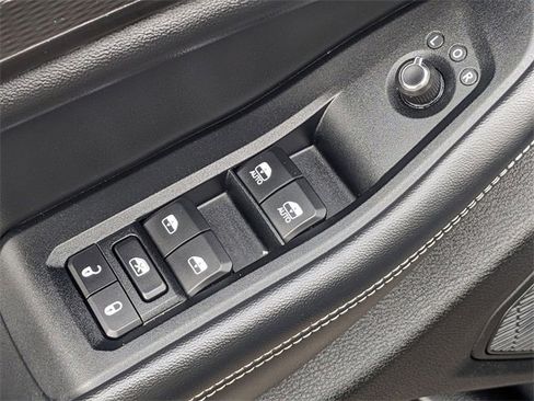 Certified 2023 Jeep Grand Cherokee L Laredo image 20