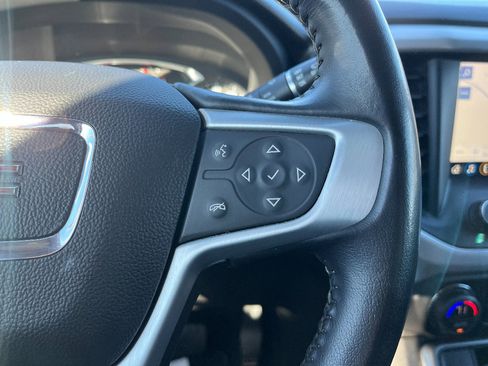 Used 2020 GMC Acadia SLT image 40