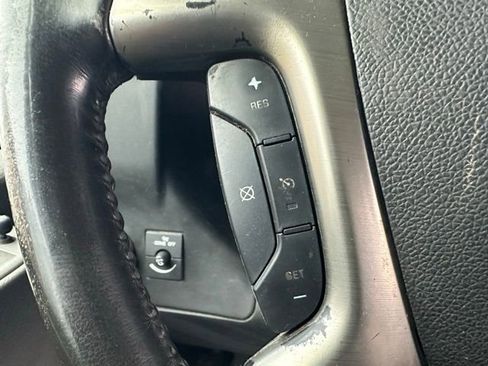 Used 2016 Chevrolet Express 2500 image 24