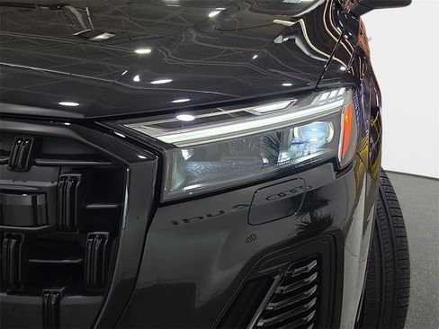 Certified 2025 Audi Q7 2.0T Premium w/ Convenience Plus Package image 32