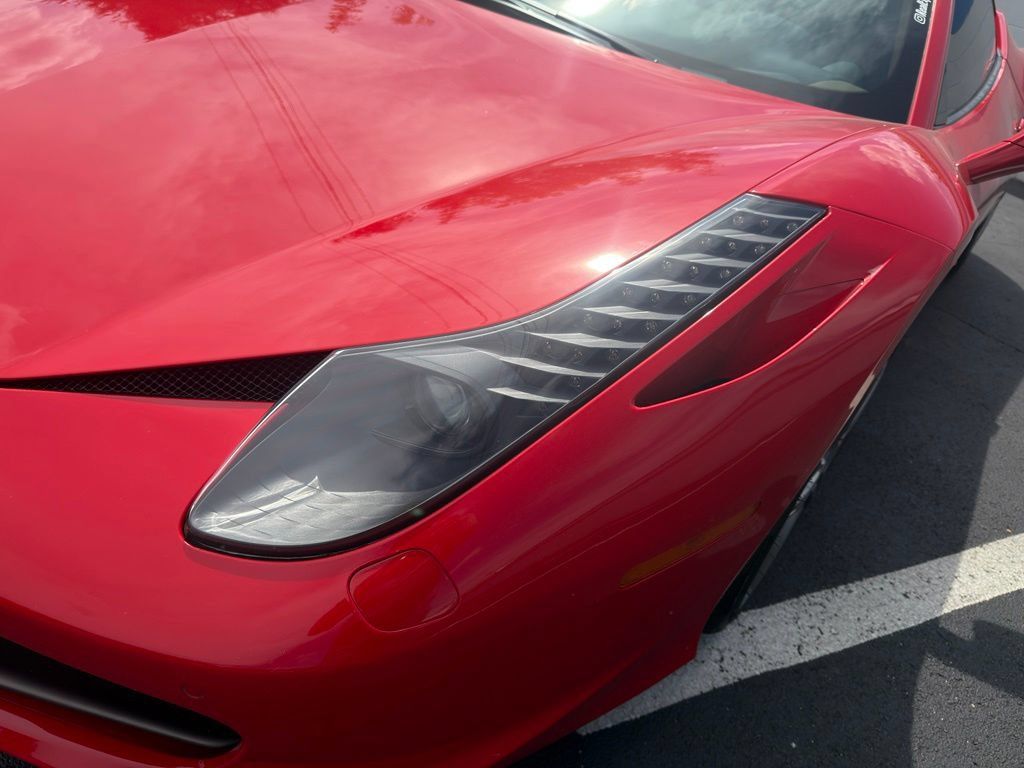 Used 2011 Ferrari 458 Italia Coupe RWD image 9