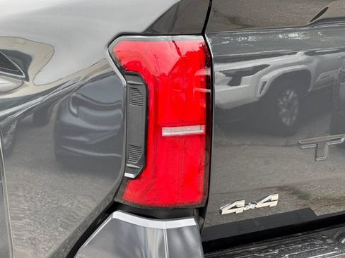 New 2026 Toyota Tacoma SR5 AWD/4WD image 32