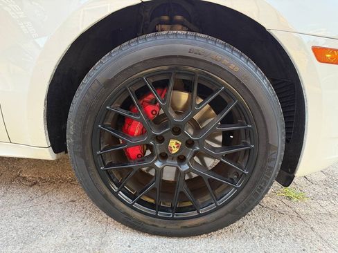Used 2018 Porsche Macan GTS AWD/4WD image 31