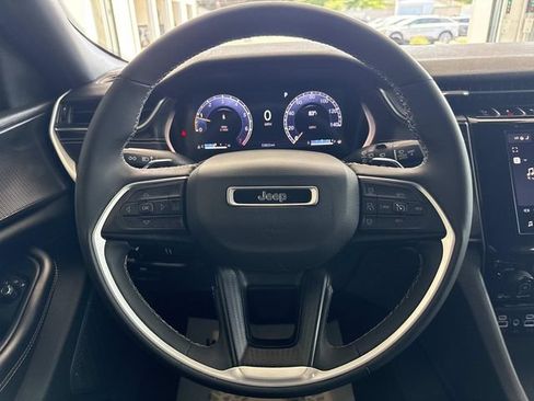 Used 2023 Jeep Grand Cherokee L Altitude AWD/4WD image 38