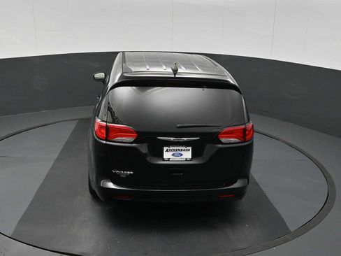Used 2024 Chrysler Voyager LX FWD image 41