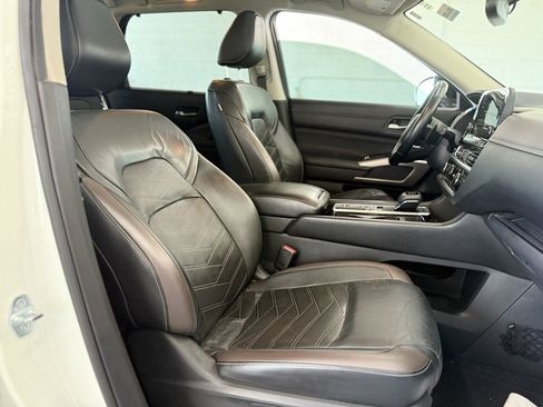 Used 2022 Nissan Pathfinder Platinum w/ Cargo Package image 50