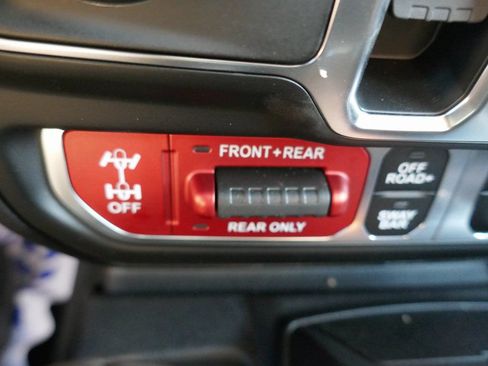 New 2026 Jeep Gladiator Rubicon AWD/4WD image 23