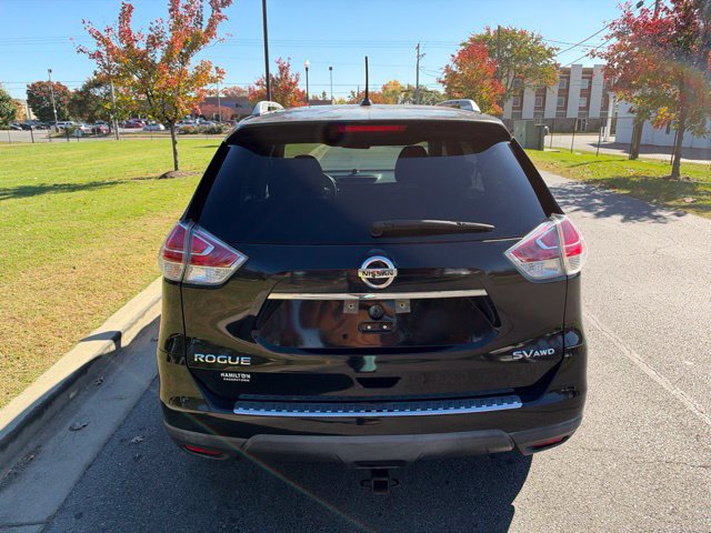 Used 2016 Nissan Rogue SV AWD/4WD image 18