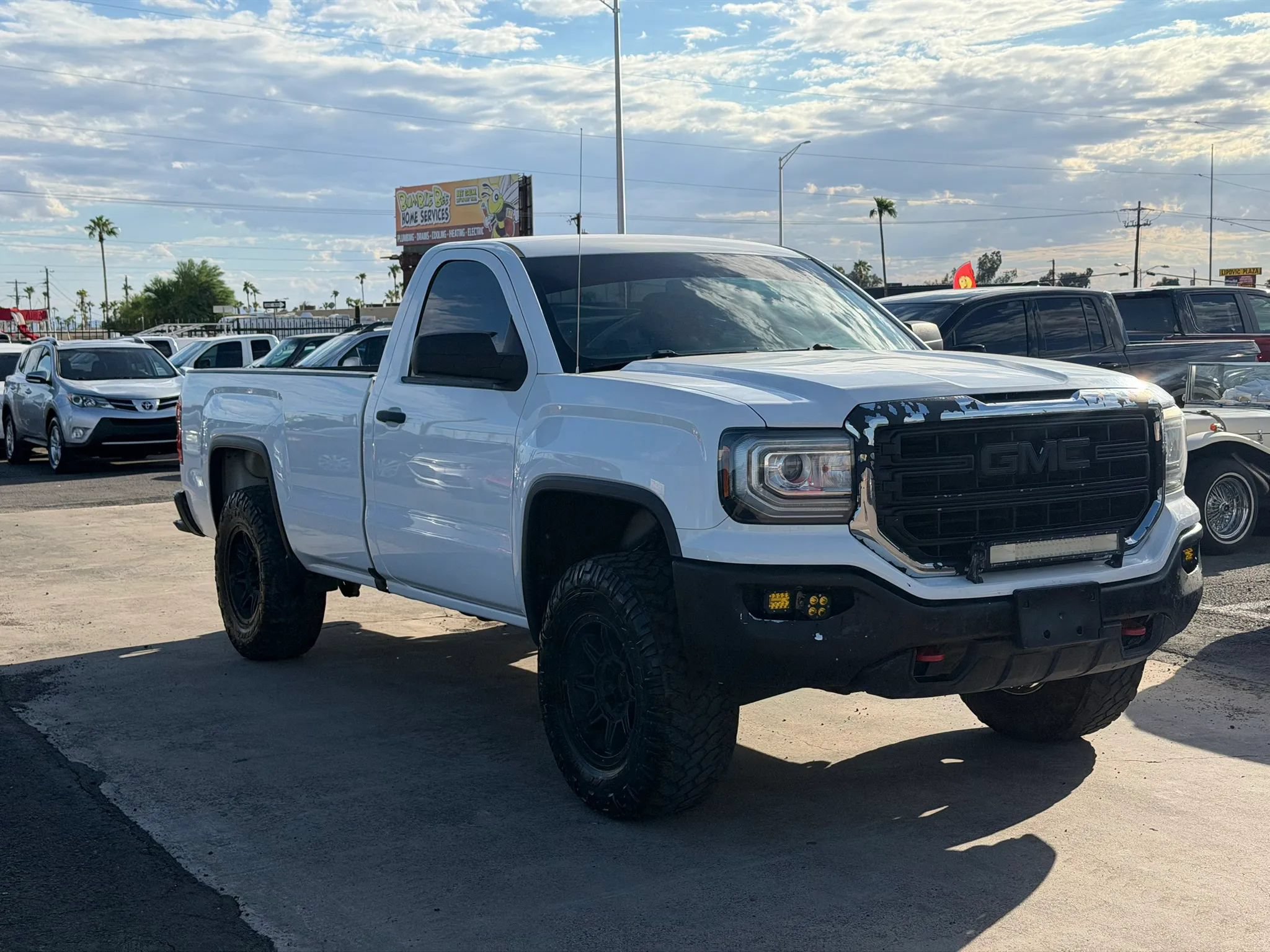 Used 2017 GMC Sierra 1500 2WD Regular Cab image 14