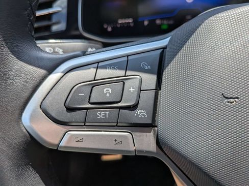 Used 2025 Volkswagen Jetta Sport FWD image 12
