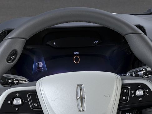 New 2026 Lincoln Aviator AWD w/ Jet Appearance Package image 13