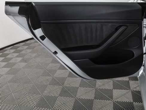 Used 2021 Tesla Model 3 Standard Range Plus image 37