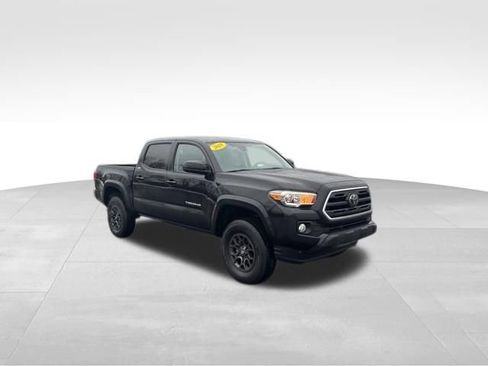 Used 2018 Toyota Tacoma SR5 image 7