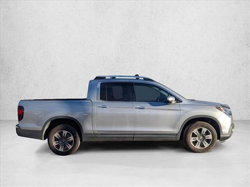 Used 2017 Honda Ridgeline RTL-E image 4