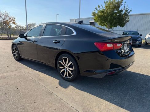 Used 2016 Chevrolet Malibu LT w/ Leather Package image 3