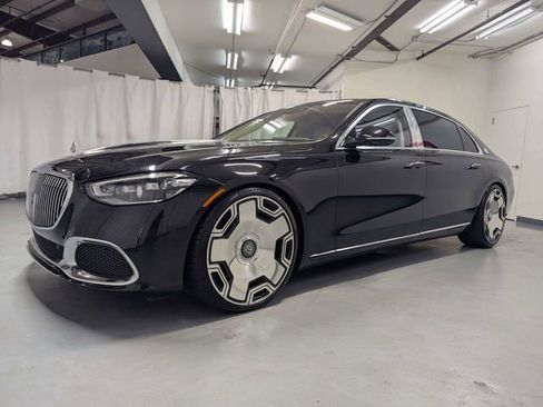 Used 2022 Mercedes-Benz Maybach S 580 4MATIC w/ Manufaktur Leather Package image 5