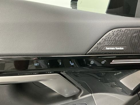 Certified 2024 BMW 530i w/ Premium Package image 26