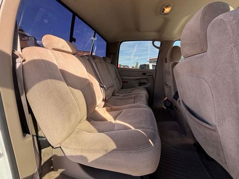 Used 2004 GMC Sierra 2500 SLE w/ Heavy-Duty Power Package AWD/4WD image 21