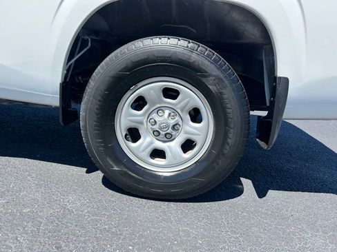 Used 2022 Nissan Frontier S w/ Technology Package image 10