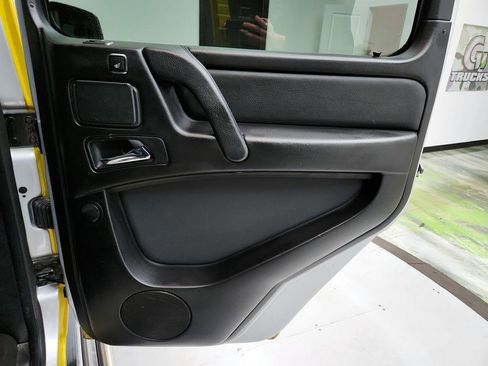 Used 2016 Mercedes-Benz G 550 image 32