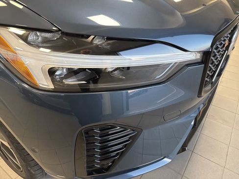 New 2025 Volvo XC60 B5 Plus w/ Protection Package Premier image 8