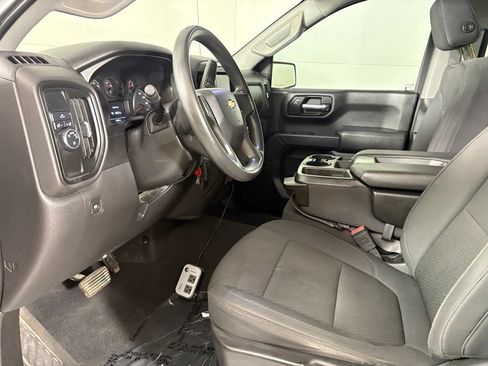 Used 2020 Chevrolet Silverado 1500 Custom w/ Custom Value Package RWD image 27