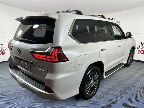 Used 2018 Lexus LX 570 4WD image 7