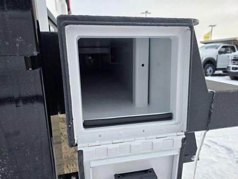 New 2026 Ford F550 4x4 Supercab Super Duty image 31