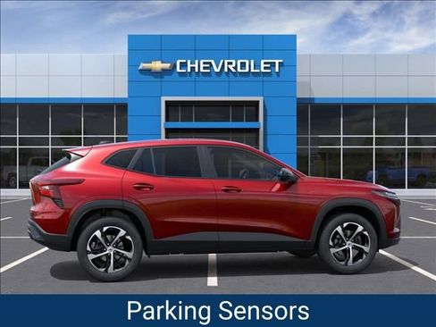 New 2026 Chevrolet Trax RS w/ Driver Confidence Package FWD image 5