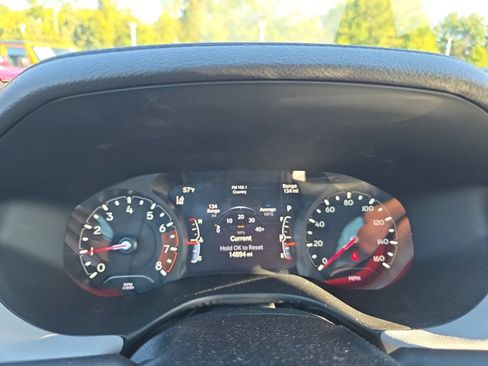 Used 2023 Jeep Compass Limited AWD/4WD image 16