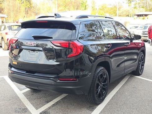 Used 2021 GMC Terrain SLE w/ Driver Convenience Package image 6