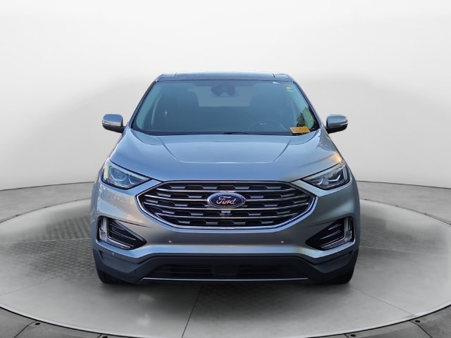Used 2020 Ford Edge Titanium w/ Equipment Group 301A FWD image 8