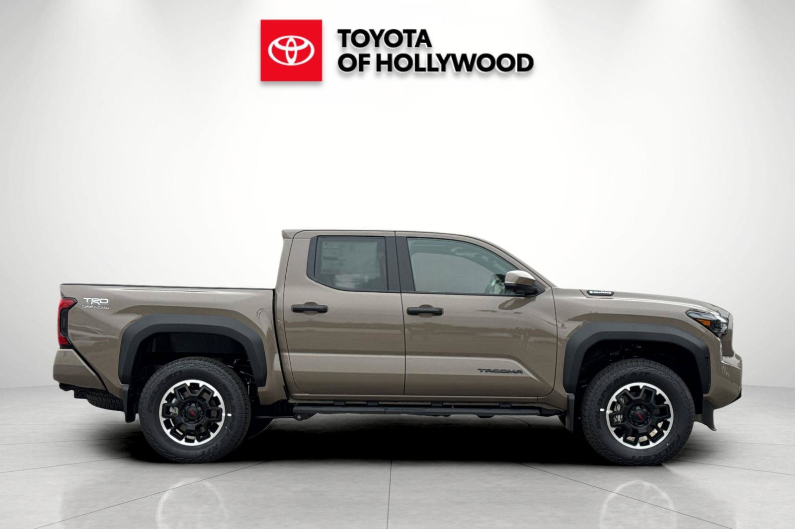 New 2026 Toyota Tacoma TRD Off-Road w/ TRD Off Road Premium Package AWD/4WD image 3