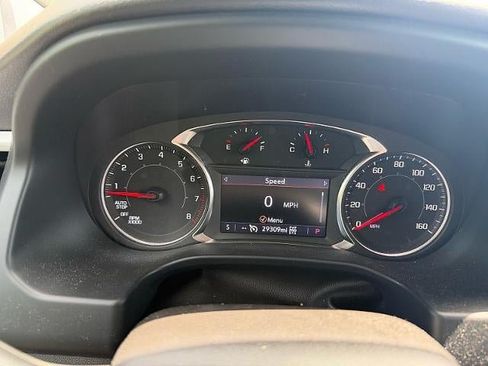 Used 2023 GMC Acadia SLT w/ Trailering Package AWD/4WD image 2