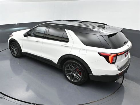 Certified 2025 Ford Explorer ST w/ Sun And Sound Package AWD/4WD image 46