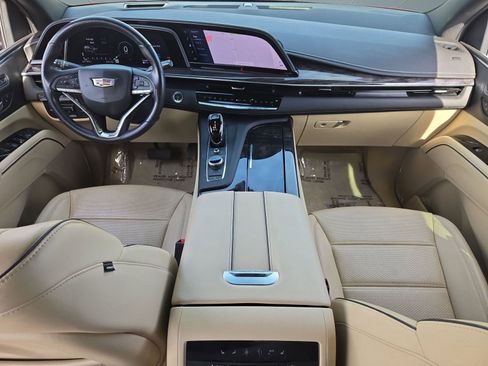 Used 2021 Cadillac Escalade ESV Premium Luxury w/ Performance Package image 17