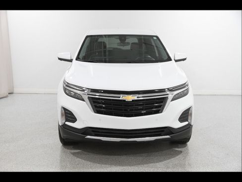 Certified 2024 Chevrolet Equinox LT FWD image 2