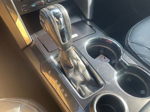 Used 2019 Ford Explorer Limited w/ Ford Safe & Smart Package image 16