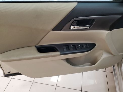 Used 2014 Honda Accord LX image 13