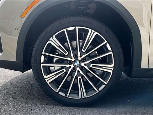 New 2026 BMW X2 xDrive28i w/ Technology Package AWD/4WD image 12