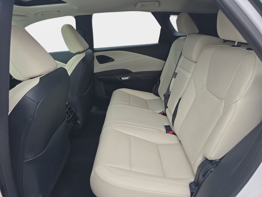 Used 2024 Lexus RX 350 w/ Technology Package AWD/4WD image 17