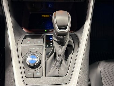 New 2025 Toyota RAV4 Limited image 14