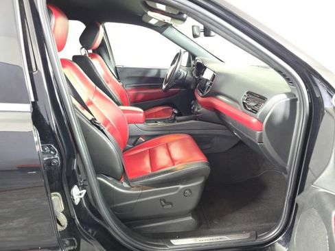 Used 2022 Dodge Durango R/T w/ Blacktop Package image 8